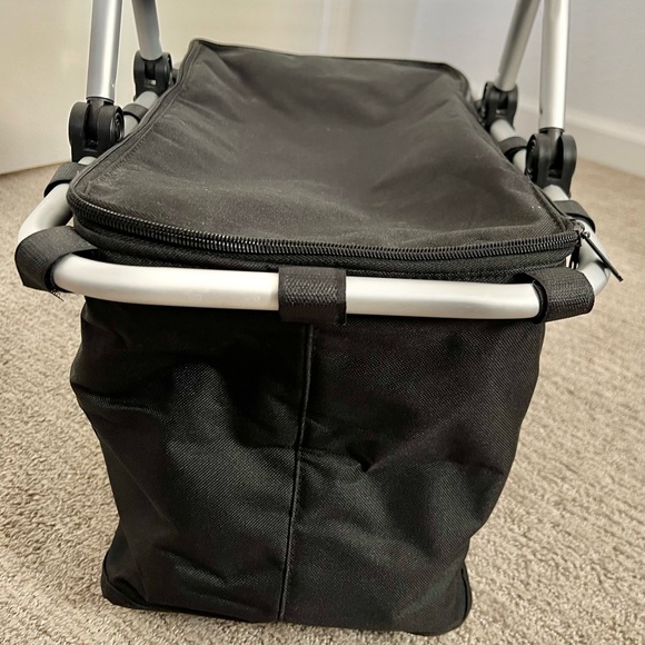 NWOT Black Koozie Insulated Collapsible Picnic Cooler Tote w/Aluminum Frame - Picture 3 of 9